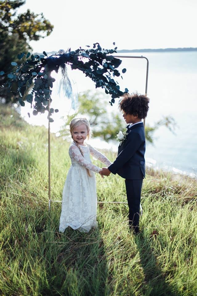 Moms Do a Wedding Photo Shoot With Kids