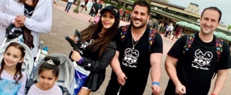Snooki Uses Strollers at Disneyland