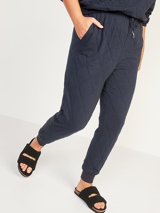 Old Navy Extra High-Waisted Quilted Jogger Sweatpants
