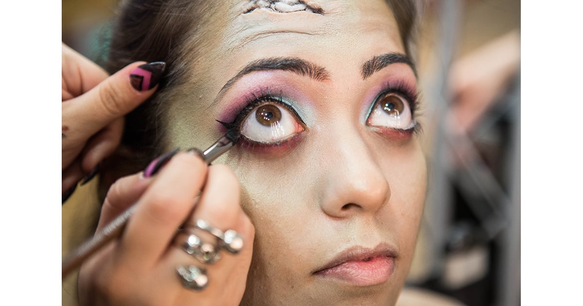 Apply Mascara Zombie Princess Jasmine Halloween Makeup Popsugar Beauty Photo 15