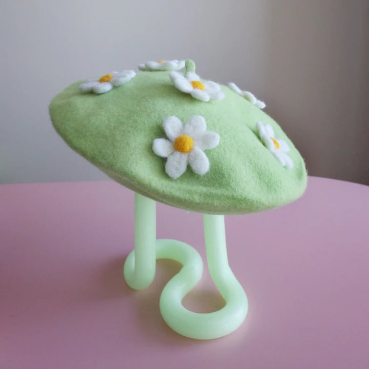 March Must Have: Maison Archives Frances Island Spring Daisy Beret