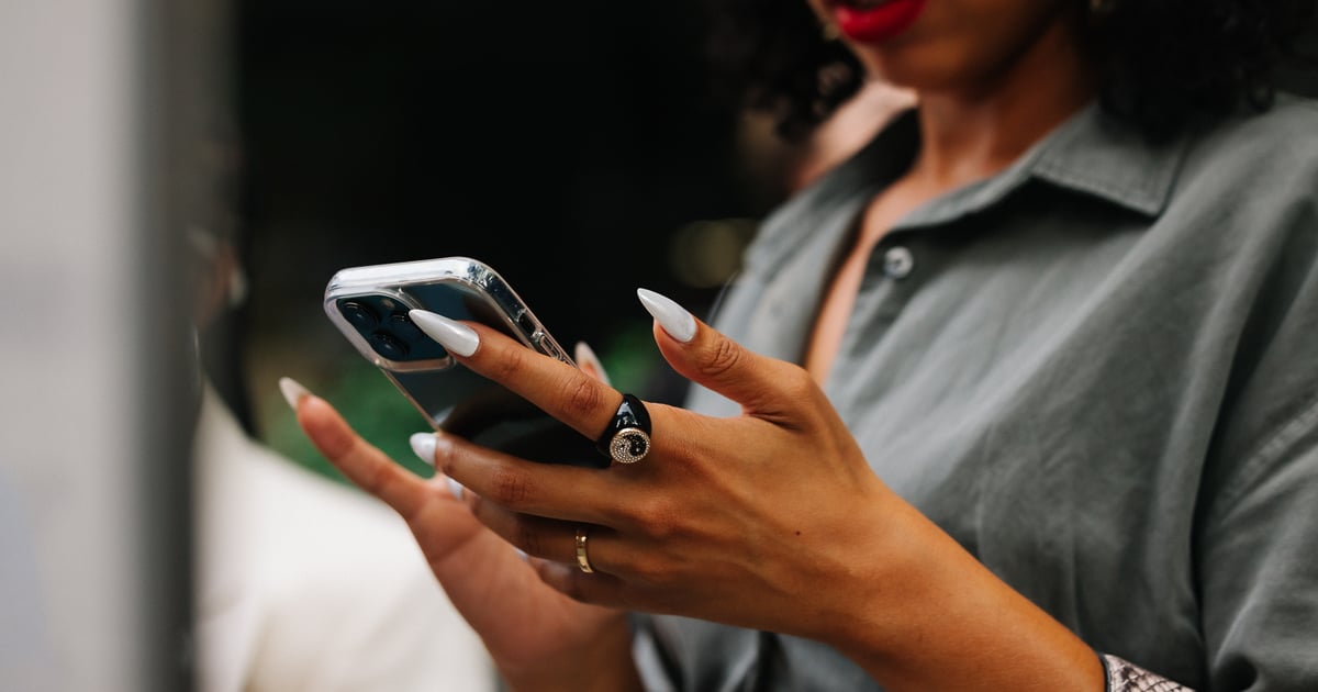 What Exactly Are Shellac Nails?