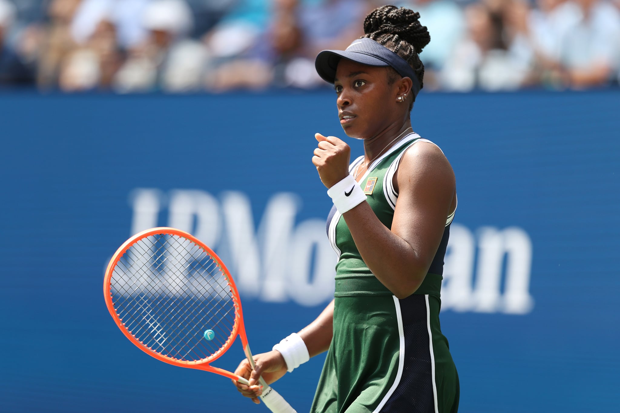 NEW YORK, NEW YORK - AUGUST 30: Sloane Stephens of the United States celebrate after defeating Madison Keys of the United States during their woman's singles first round match on Day One of the 2021 US Open at the Billie Jean King National Tennis Centre on August 30, 2021 in the Flushing neighbourhood of the Queens borough of New York City. (Photo by Elsa/Getty Images)