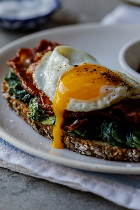 Breakfast Toast with Egg, Creamed Spinach, and Bacon