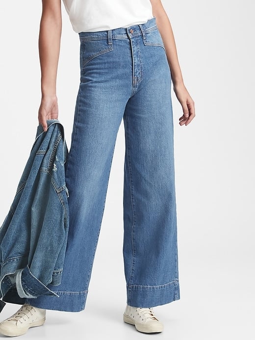 Gap petite flare jeans