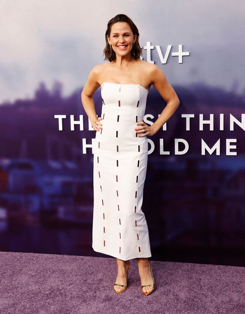 Jennifer Garner at the Premiere of "The Last Thing He Told Me"