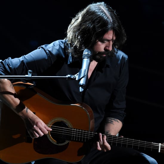 Dave Grohl Sings "Blackbird" at the Oscars In Memoriam 2016