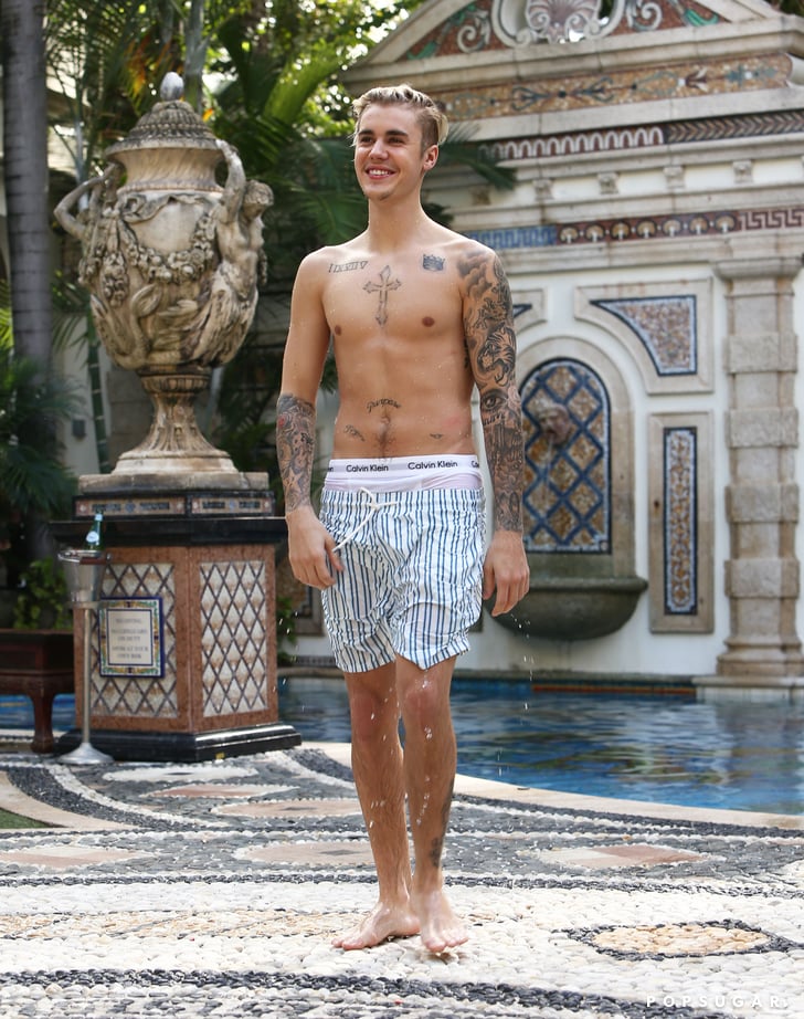 Justin Bieber Shirtless Pictures In Miami December 2015 Popsugar Celebrity Photo 4 5474