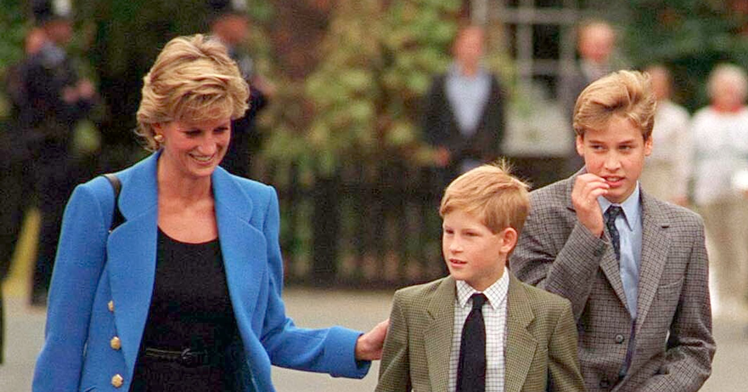 Royal Moms Around the World With Their Kids | PS Family