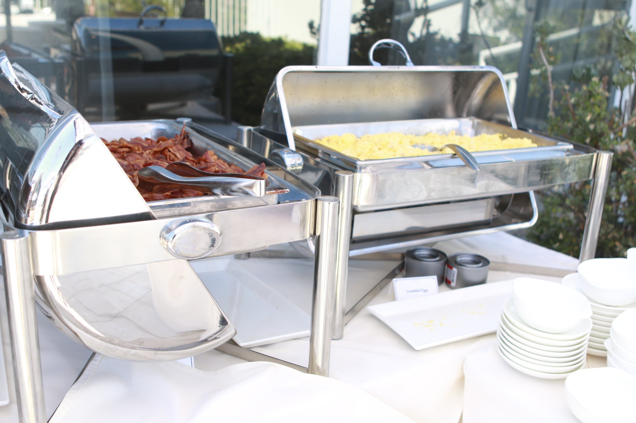 LOS ANGELES, CA - SEPTEMBER 17:  A general view of the brunch buffet at EcoLuxe Lounge Celebrates the Emmys on September 17, 2016 in Los Angeles, California.  (Photo by Tasia Wells/WireImage)