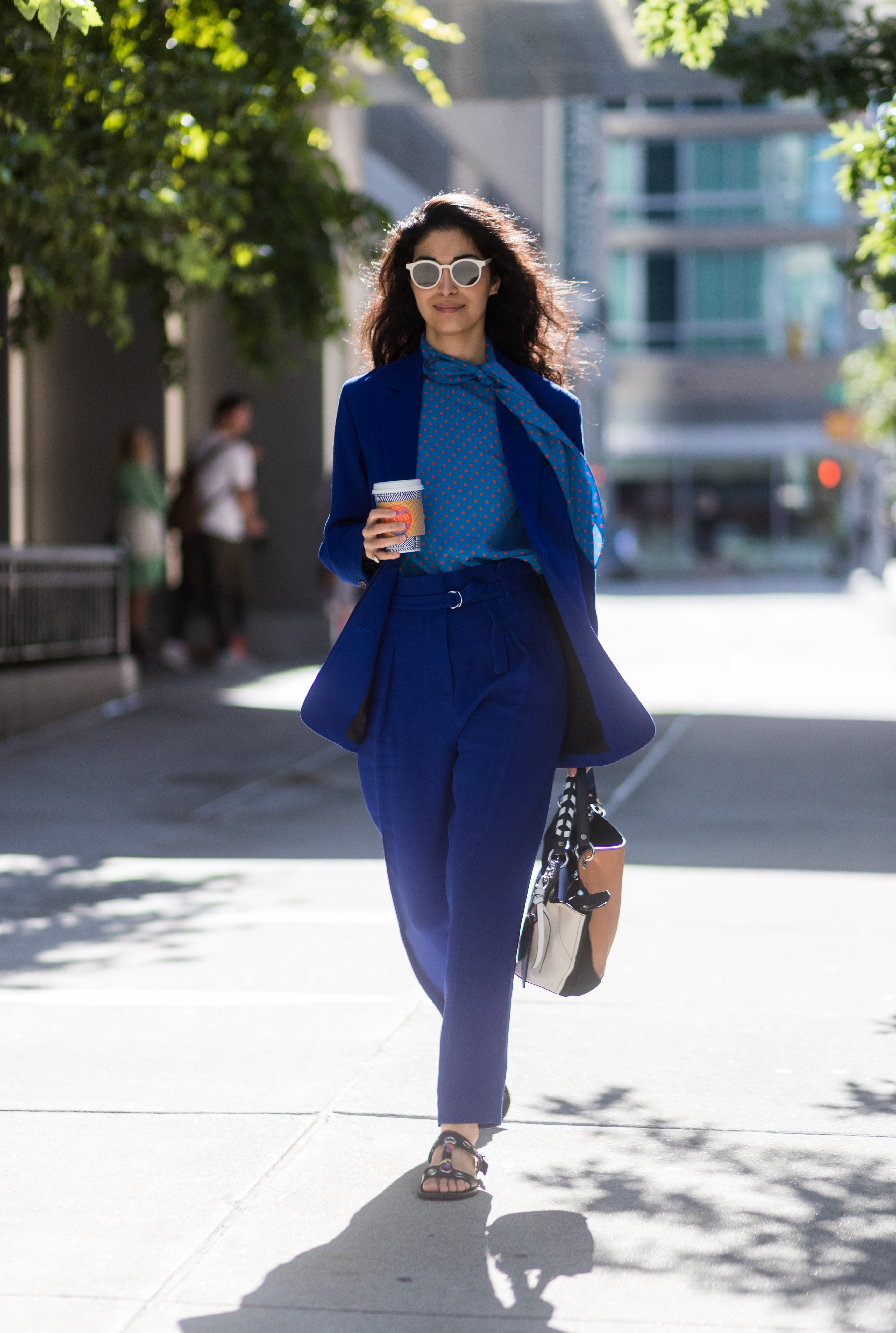 How to Wear Suits With Flat Sandals PS Fashion