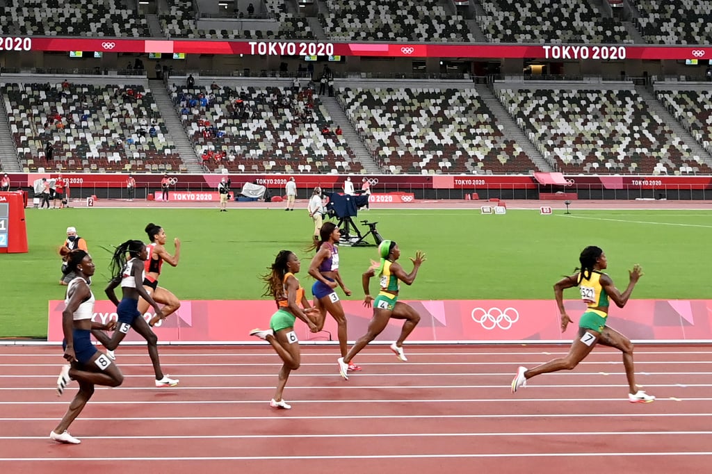 Runners on the Home Stretch of the Women's 200m at the 2021 Olympics