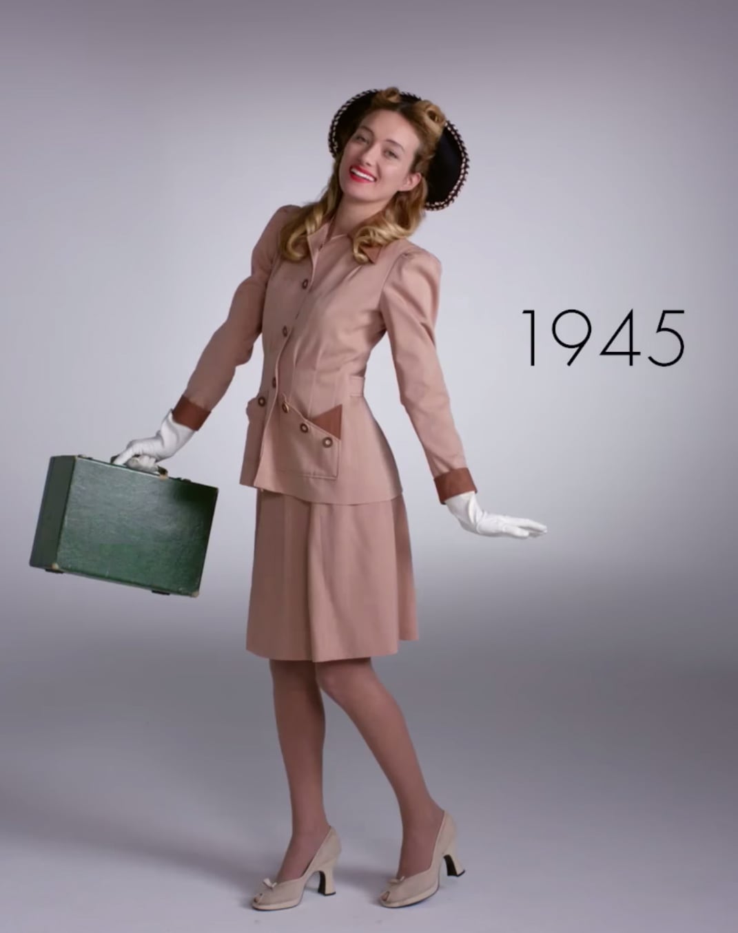 1945 | Watch 1 Woman Wear 100 Years of Fashion Trends in 2 Minutes |  POPSUGAR Fashion Photo 5