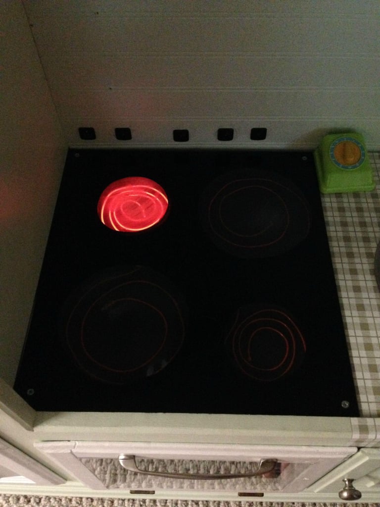 They used electroluminescent wire for the burners.