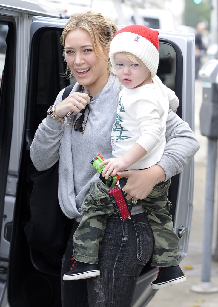 Hilary Duff held her son, Luca Comrie, while they ran errands in LA. | Cute Celebrity Family ...