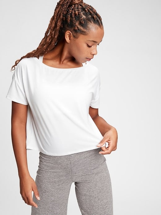 GapFit Breathe Twist-Front T-Shirt