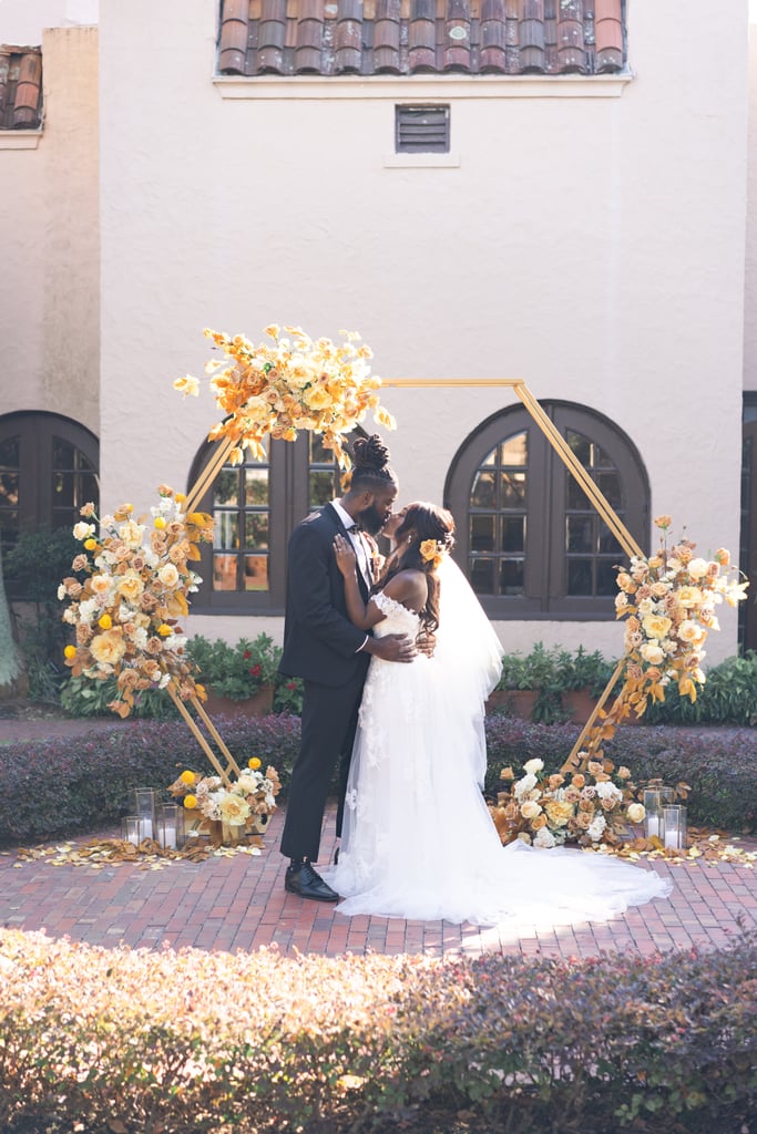 Check Out This Harry Potter Hufflepuff-Themed Wedding