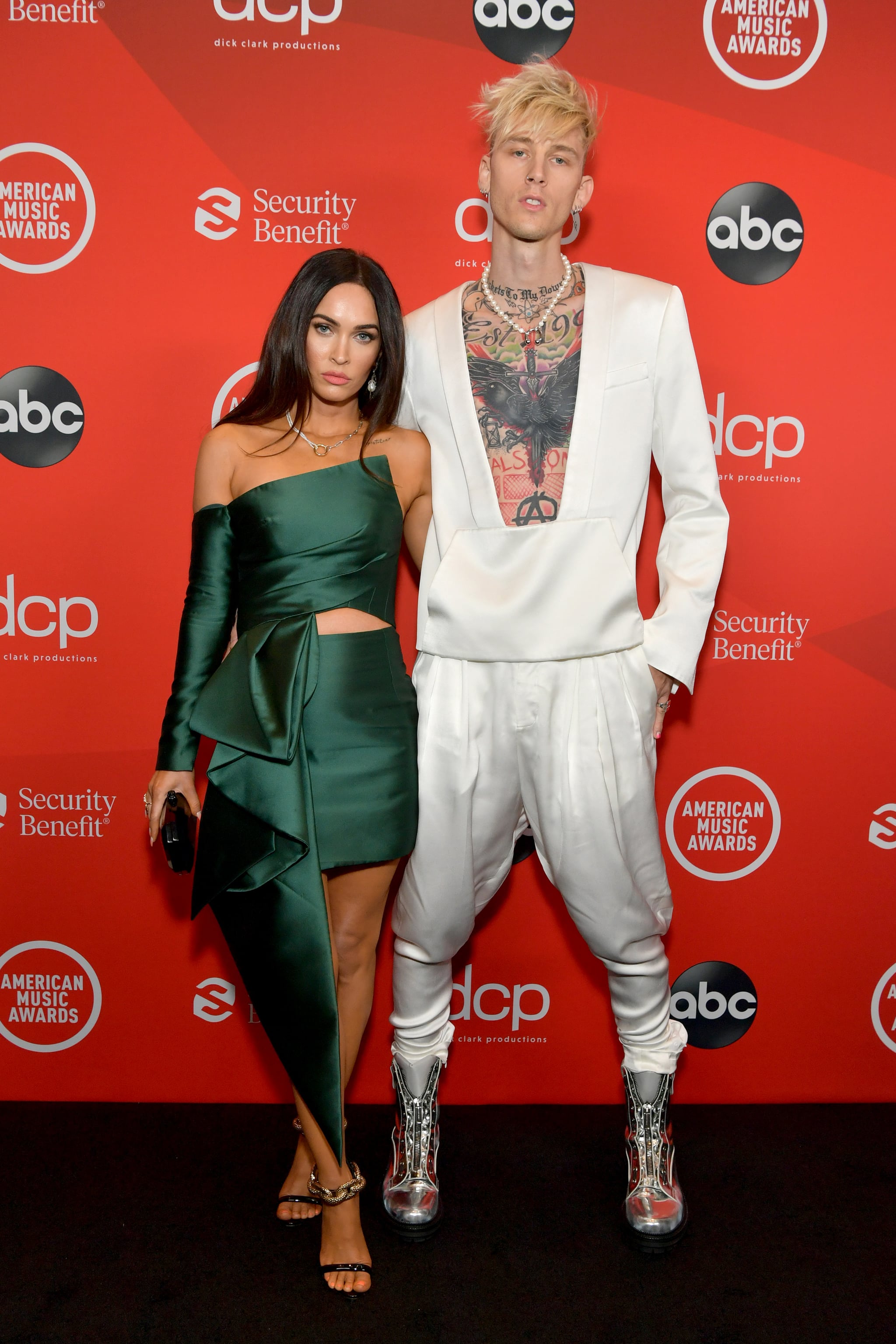 Megan Fox And Machine Gun Kelly S Matching Nail Art At Amas Popsugar Beauty His & hers matching set stainless steel couples pendant necklace for lover valentine day his love and lift ring necklace. megan fox and machine gun kelly s