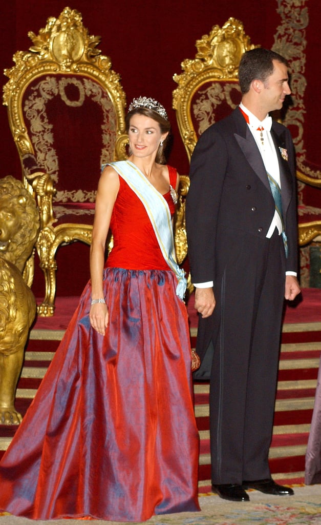 When She Contrasted Her Gown and Her Sash