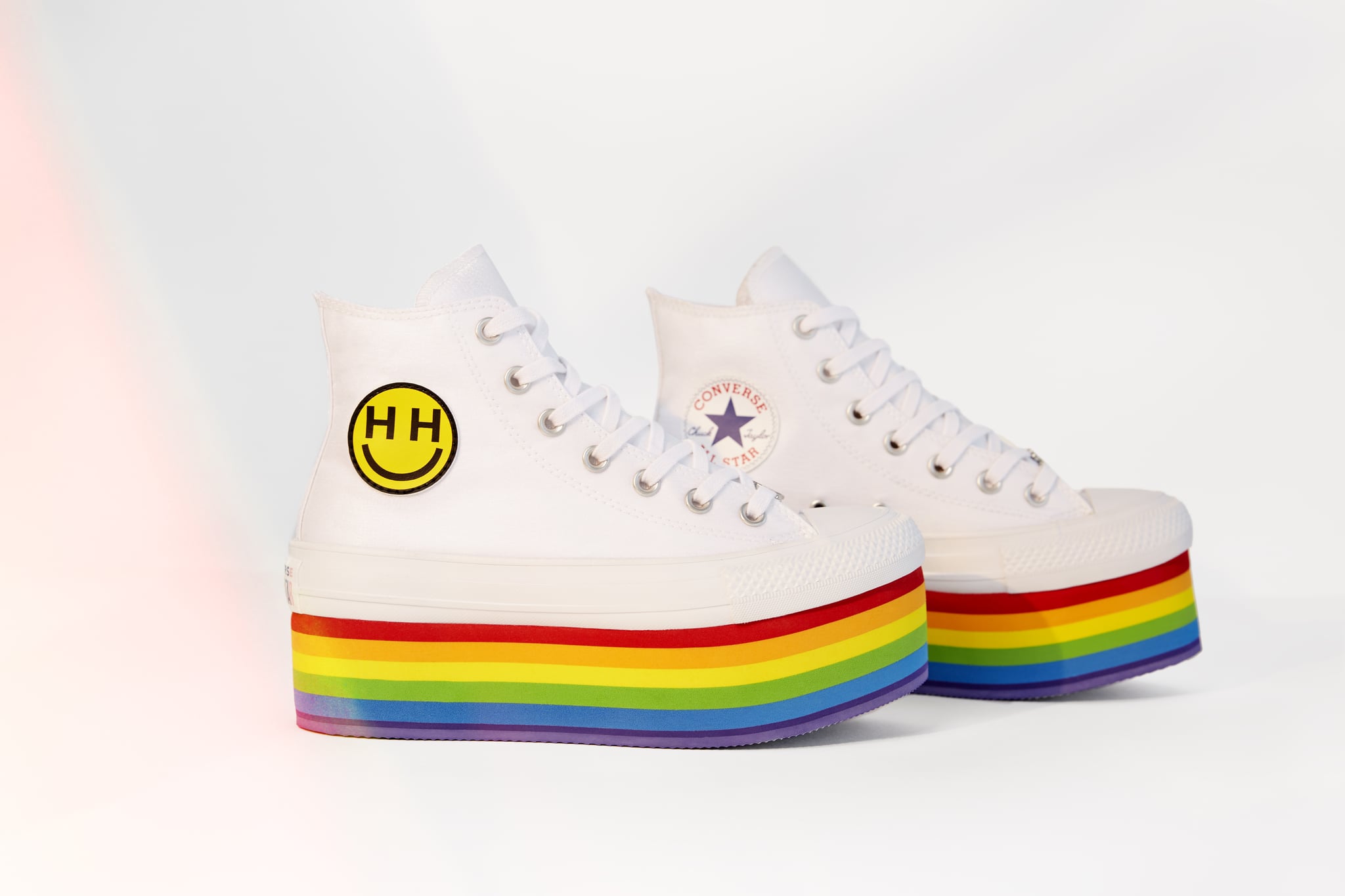 Wasserette zwanger Bacteriën Converse Pride X Miley Cyrus Chuck Taylor All Star Platform High Top | Miley  Cyrus's Pride Collection With Converse Is Every Bit as Colorful as You  Think It'd Be | POPSUGAR Fashion