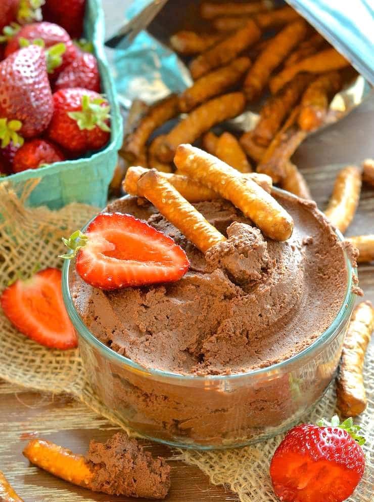 Brownie Batter Dessert Hummus