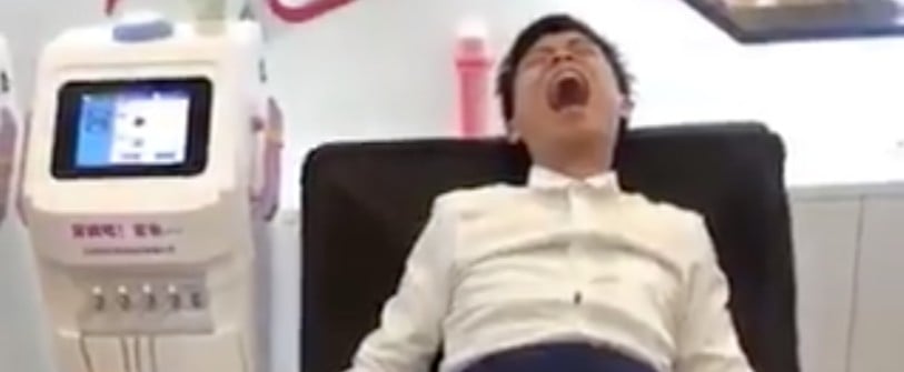 China Delivery Bar Lets Men Experience Labor Pains