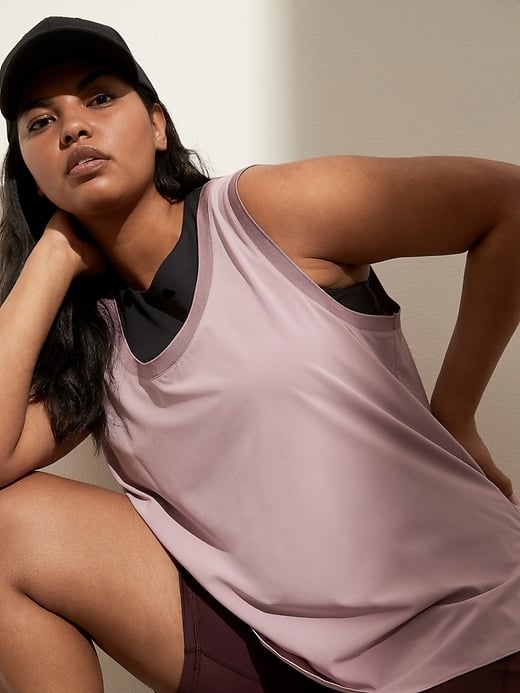 Flyweight Scoop-Neck Tank
