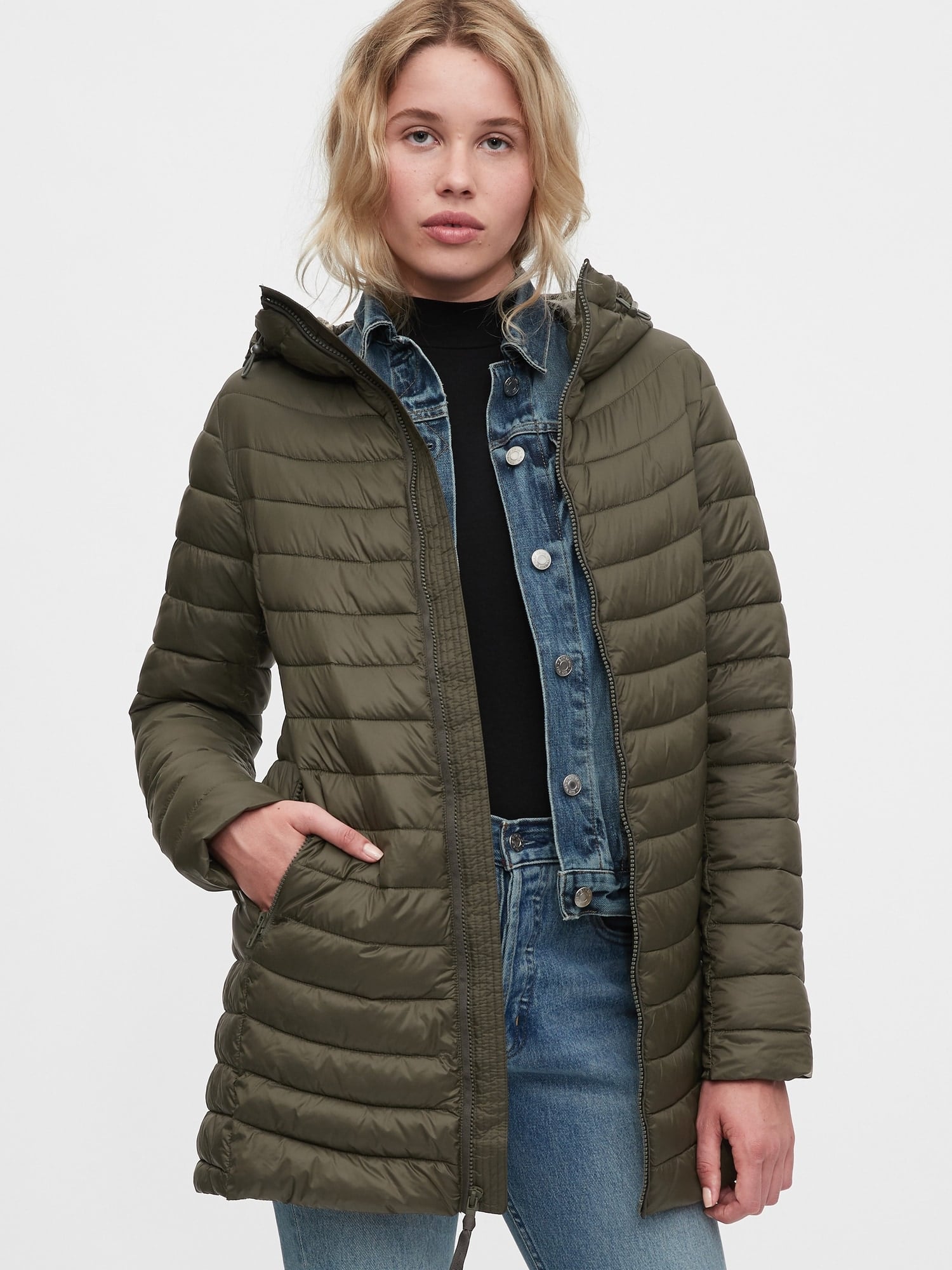 gap upcycled lightweight puffer coat