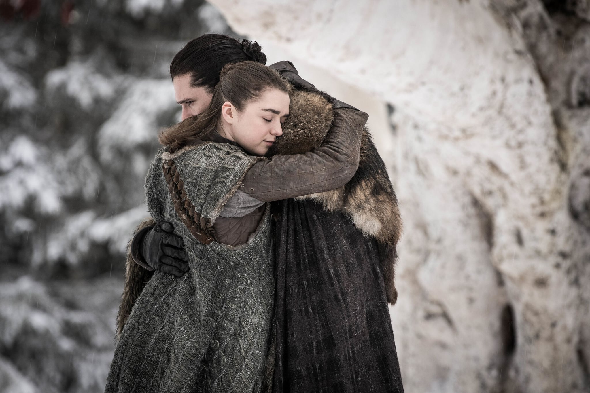 Ayra-Stark-Hugs-Jon-Snow