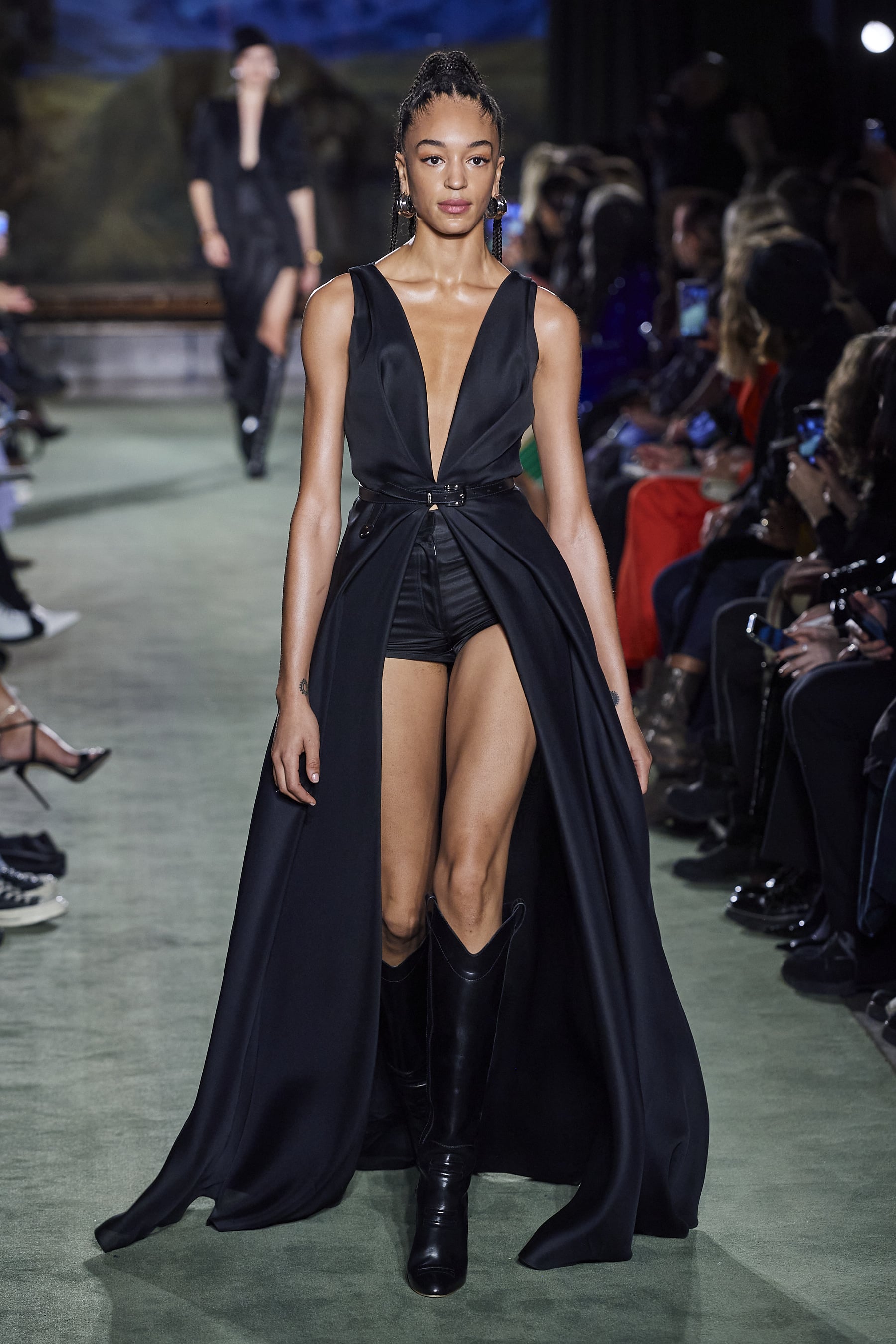 Brandon Maxwell Fall Winter 2020 Collection, I Wasn't Ready for the  Glamour (and Navarro Cheering) at Brandon Maxwell's Fall 2020 Runway Show