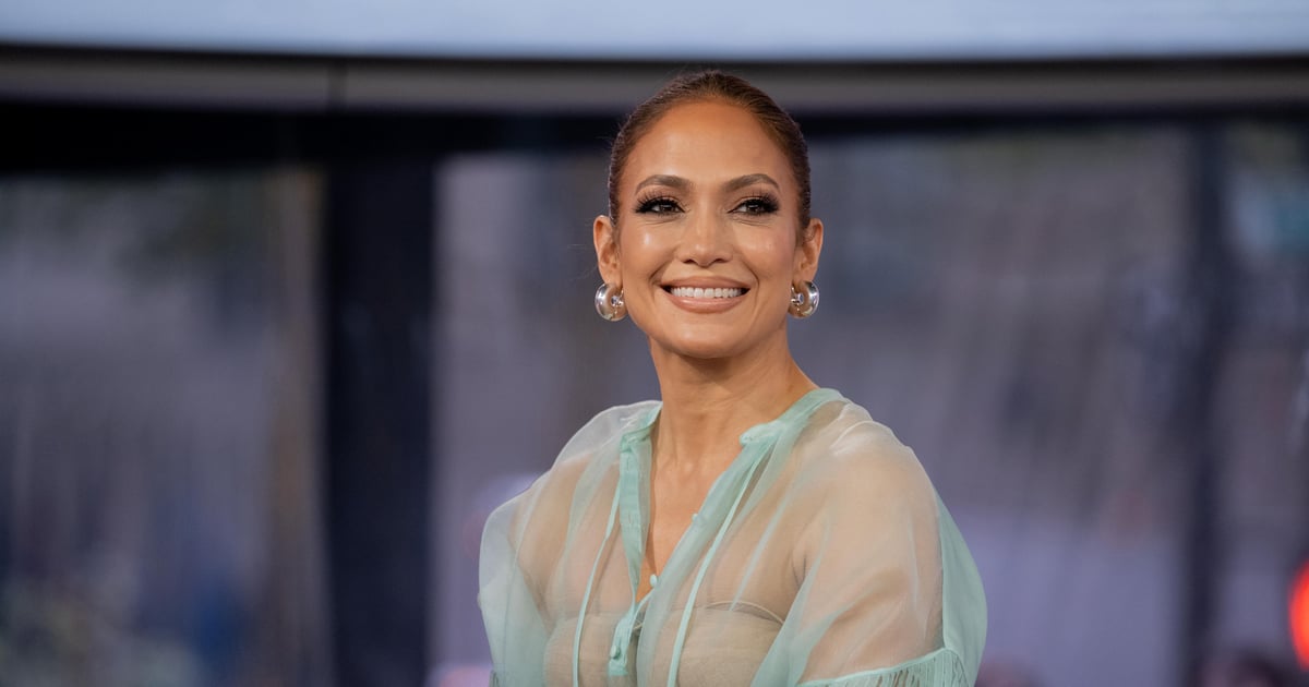 Jennifer Lopez’s “Supermodel” Nails Are Meant For Minimalists