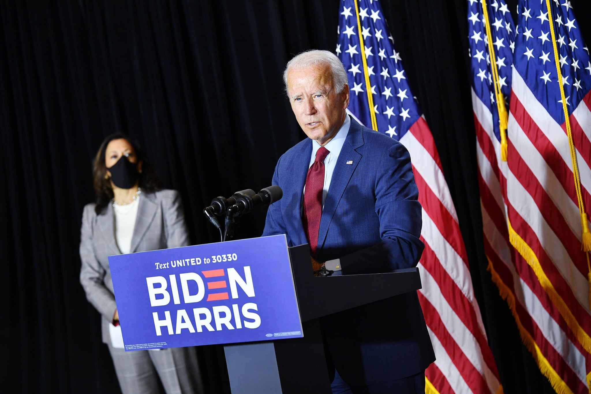 Democratic presidential nominee, former US Vice President Joe Biden (R), and vice presidential running mate, US Senator Kamala Harris, hold a press conference after receiving a briefing on COVID-19 in Wilmington, Delaware, on August 13, 2020. (Photo by MANDEL NGAN / AFP) (Photo by MANDEL NGAN/AFP via Getty Images)