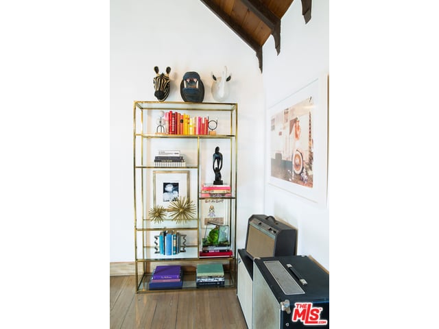 Dianna Agron Sells Hollywood Hills Home