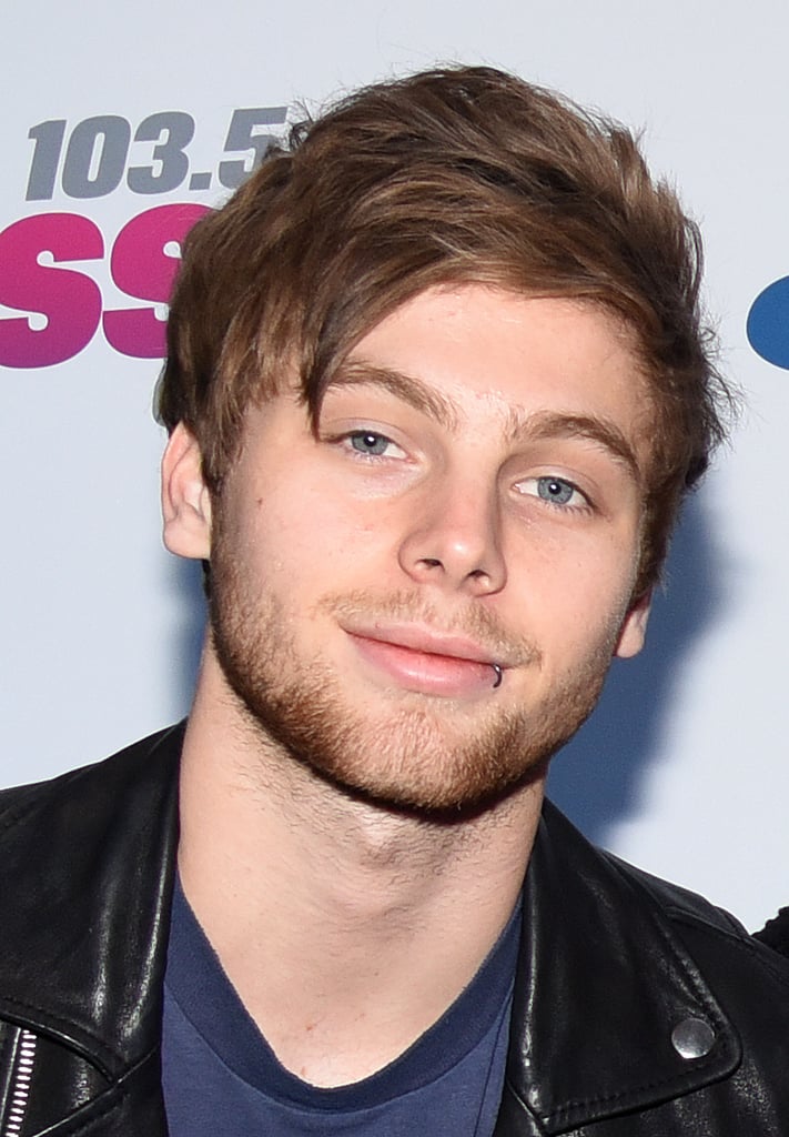 Sexy Luke Hemmings Pictures