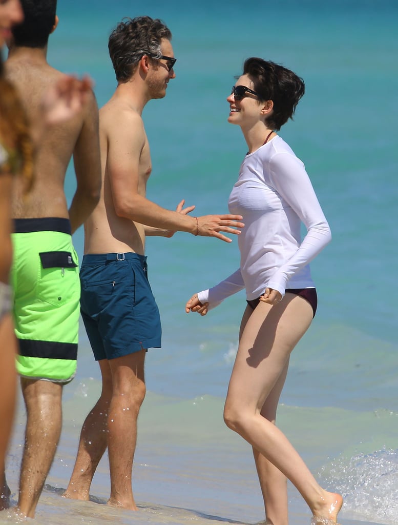 Anne Hathaway Kisses Husband in Miami Beach | Photos