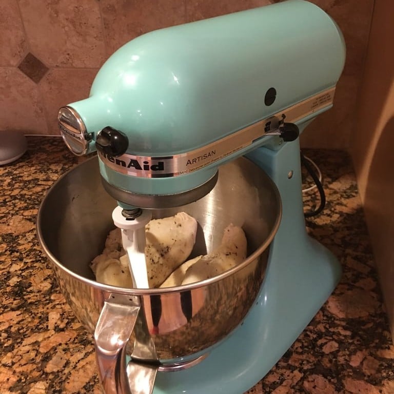 Shredding chicken store in kitchenaid
