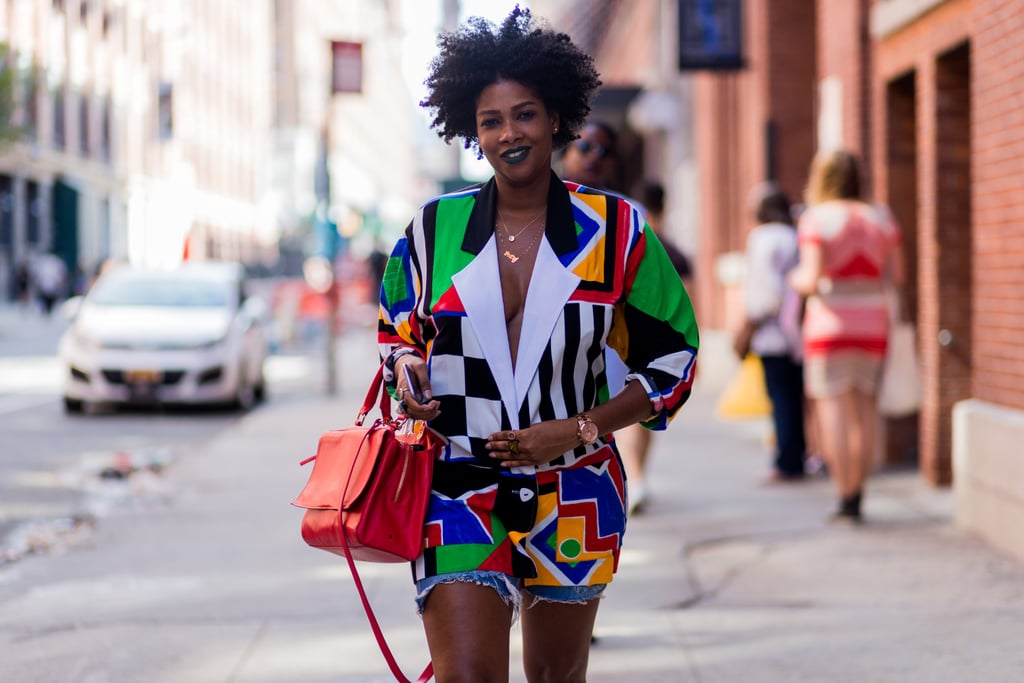 We called that blue lipstick would be the fiercest color for Fall, so we love seeing women take on the bold fad.