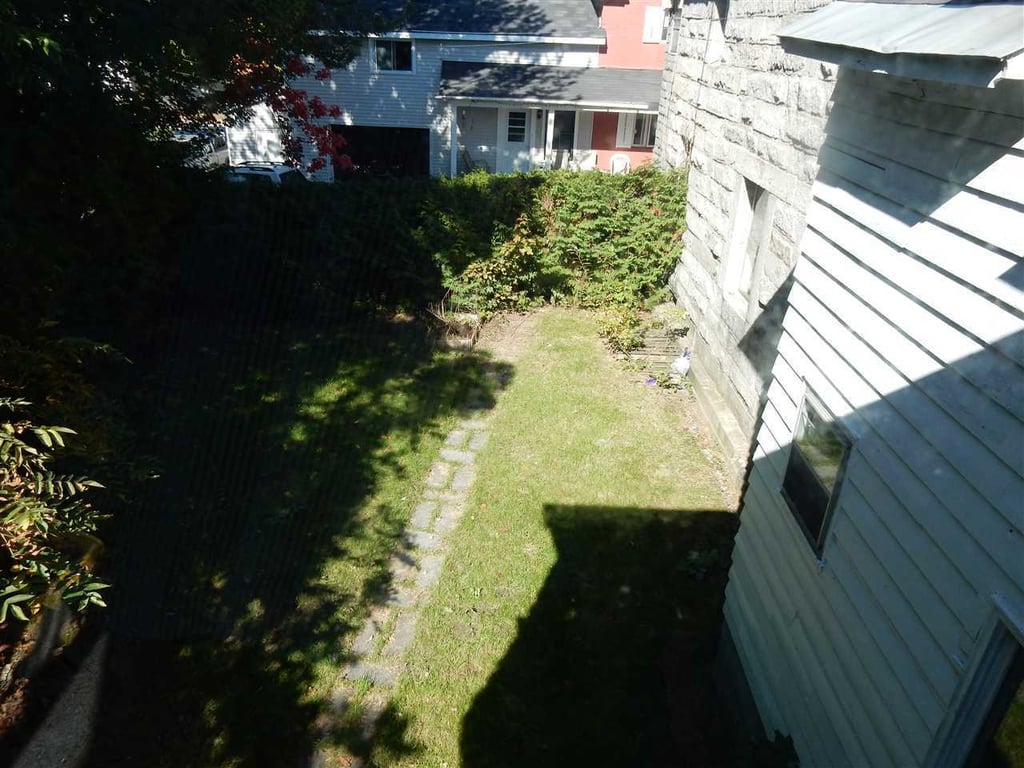 US Canada Border House POPSUGAR Home Photo 3