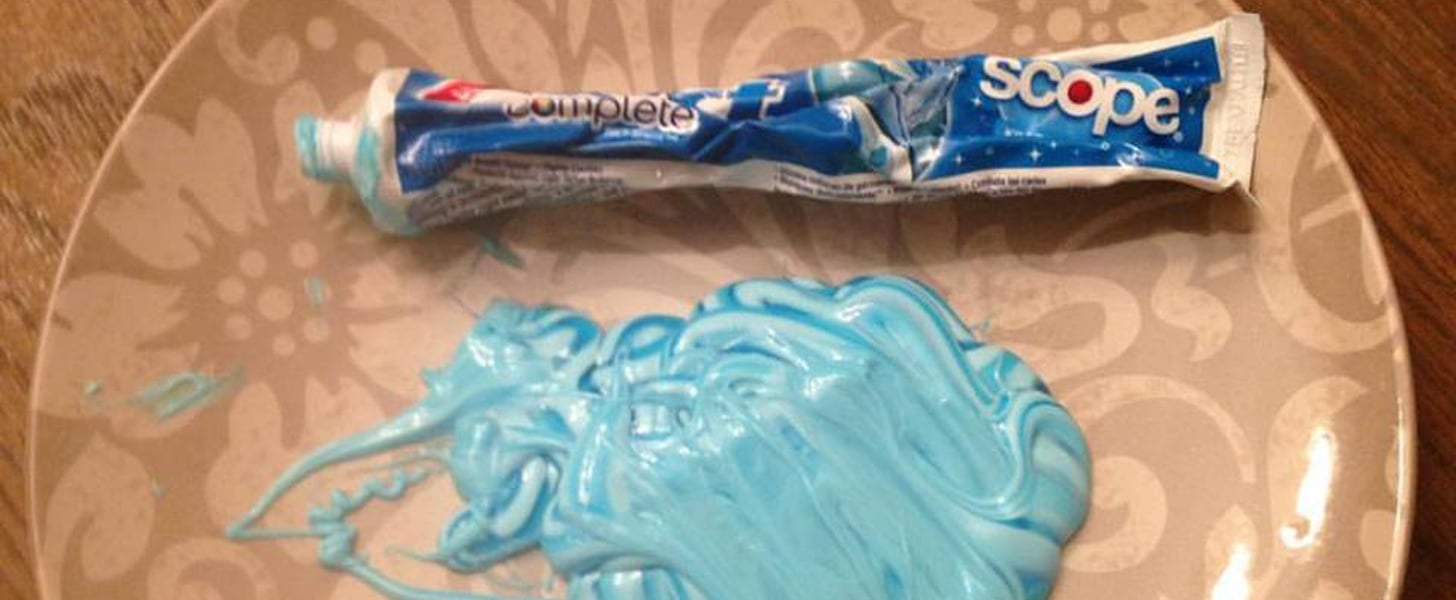 Mom Teaches Daughter the Effects of Bullying With Toothpaste POPSUGAR
