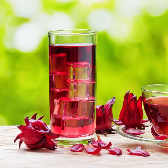 شاي الكركديه المثلج
