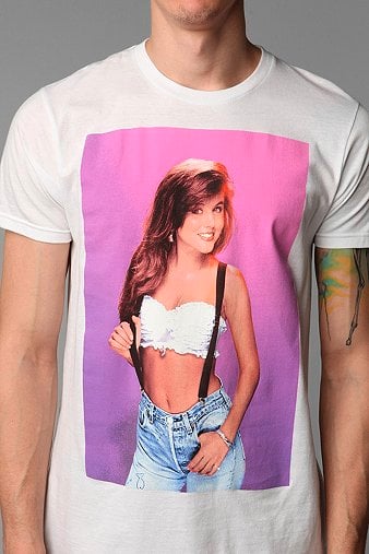 Saved By The Bell Kelly Kapowski Tee 24 100 Gifts For Your