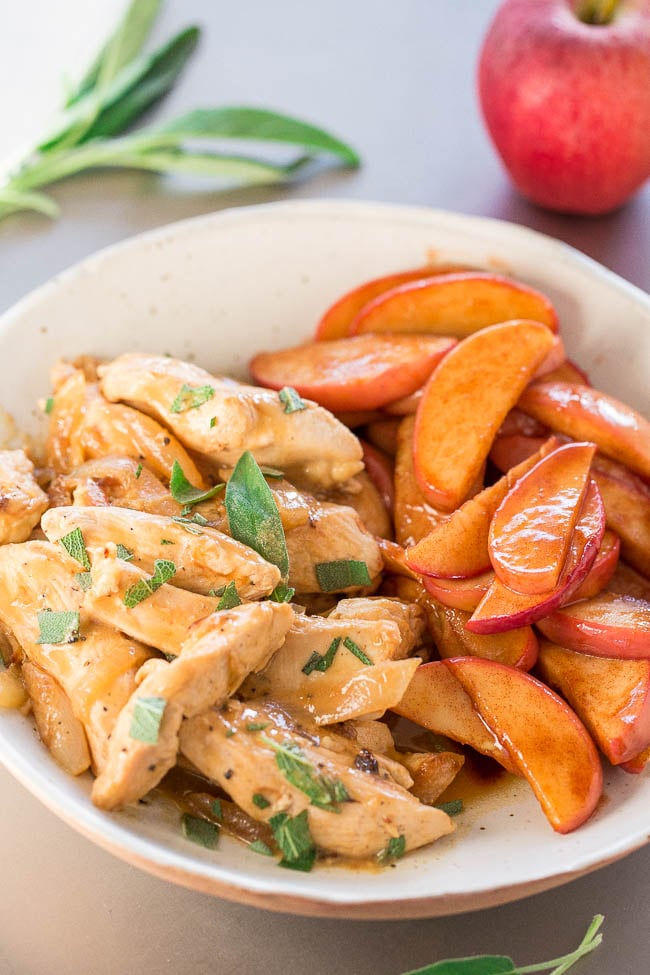 Apple Cider Chicken With Caramelized Apples