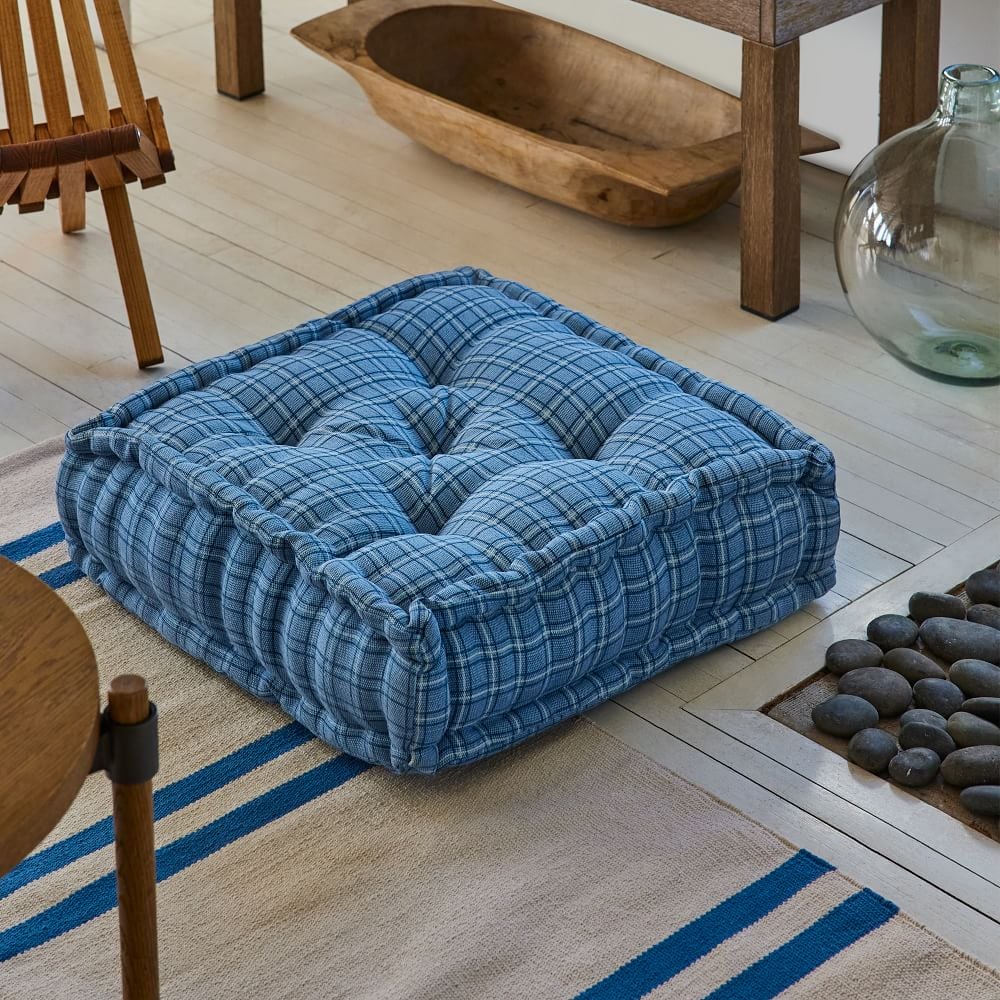 Heather Taylor Home Open Plaid Indoor/Outdoor Floor Cushion