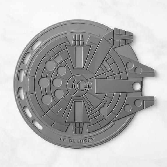 Le Creuset Silicone Trivet — Star Wars Millennium Falcon