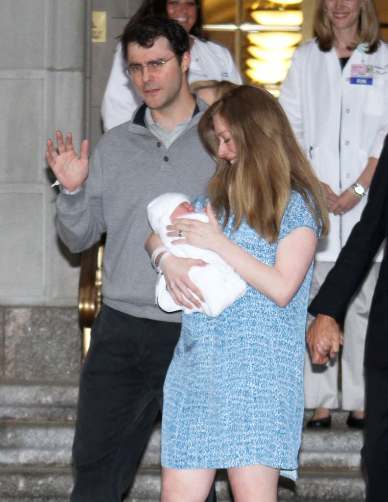 Chelsea Clinton Leaving the Hospital With Her Baby 2014