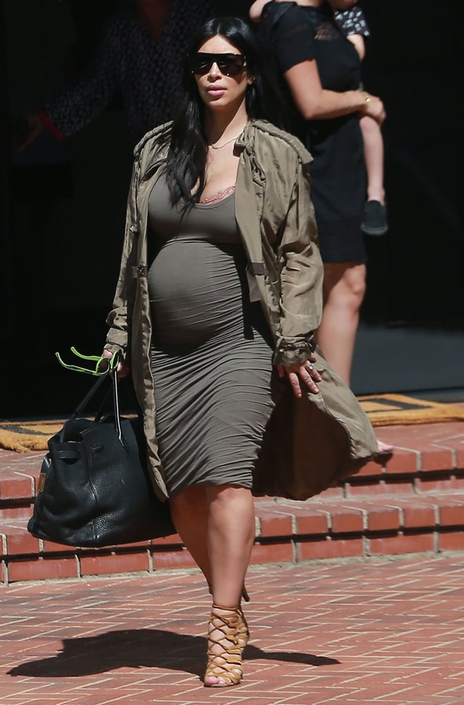 Kim Kardashian Baby Bump in LA Pictures August 2015