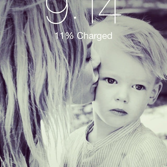 Hilary Duff changed the photo on her iPhone to one from a recent shoot with Luca Comrie.
Source: Instagram user hilaryduff