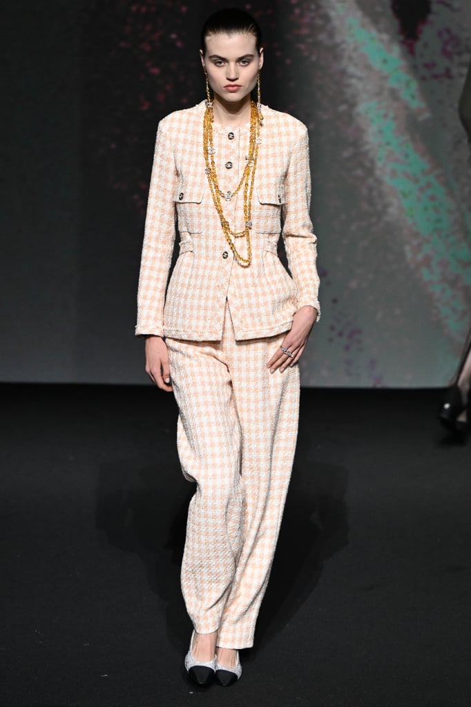 Kristen Stewart and Jennie at the Chanel Spring 2023 Show