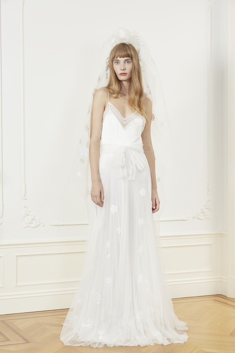 Bridal Trend 2020: Pleated Dresses