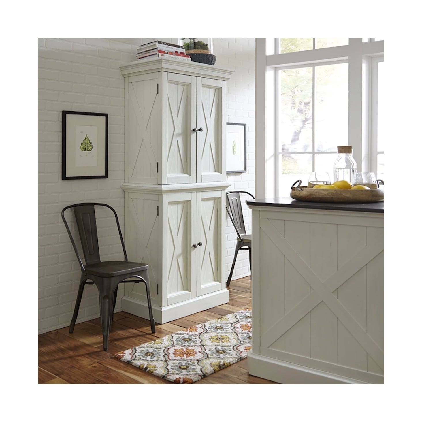 Seaside lodge kitchen pantry deals